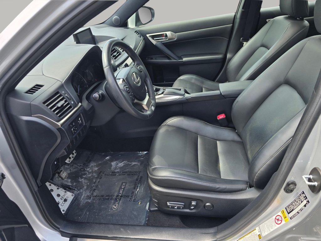 Used 2014 Lexus CT 200h w/ F Sport w/Nuluxe Interior FWD image 26