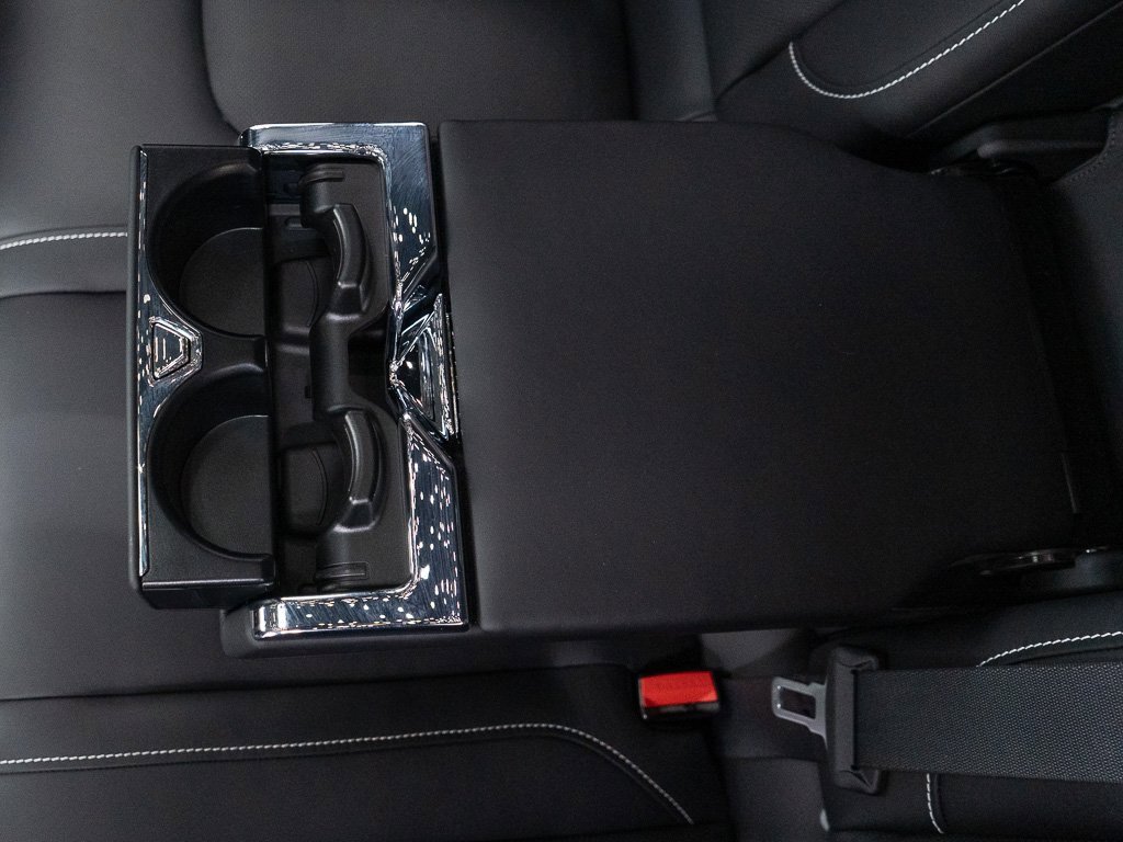 Certified 2023 Rolls-Royce Cullinan Black Badge w/ Driver's Package image 28