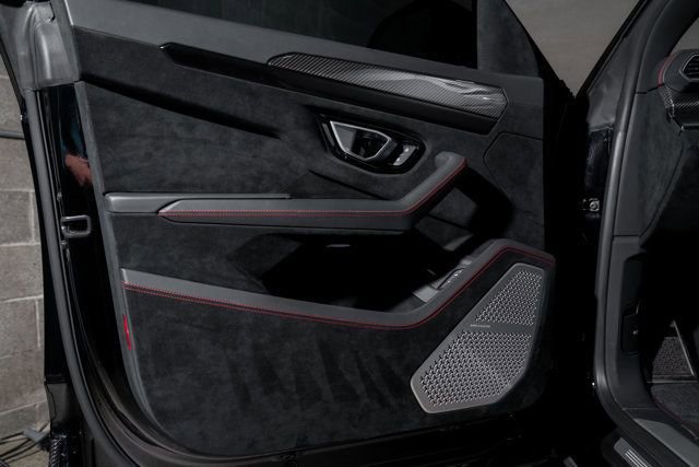 Used 2023 Lamborghini Urus Performante image 33