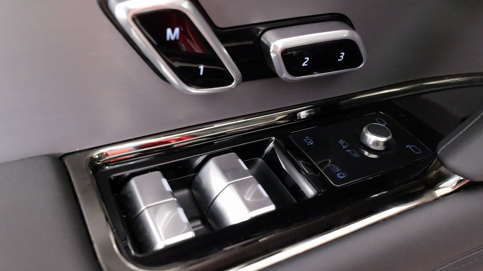 Used 2023 Land Rover Range Rover Sport SE image 27