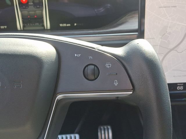 Used 2022 Tesla Model X image 25