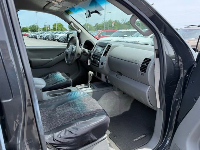 Used 2013 Nissan Frontier SV RWD image 9