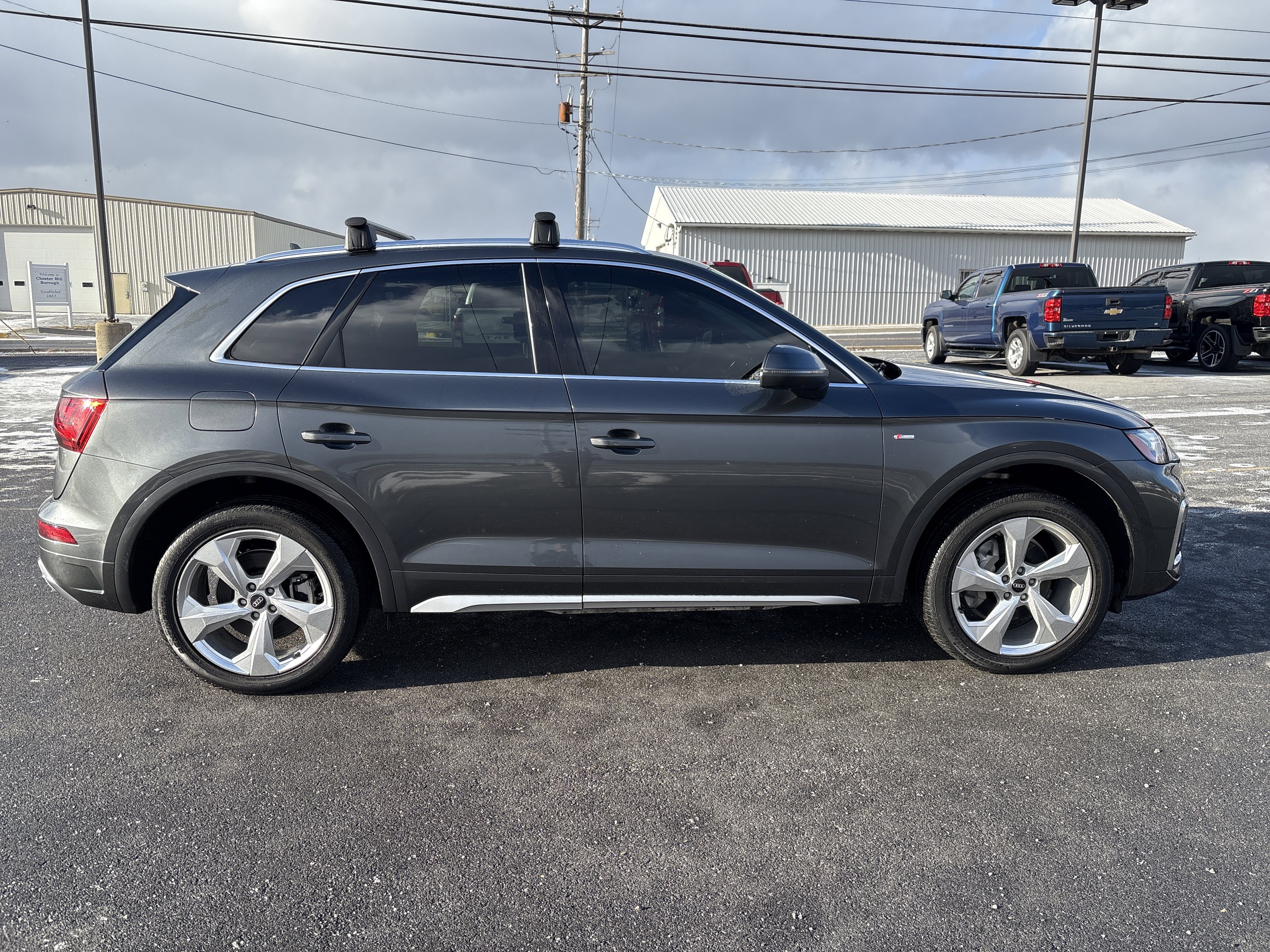 Used 2023 Audi Q5 2.0T Premium Plus w/ Premium Plus Package image 2