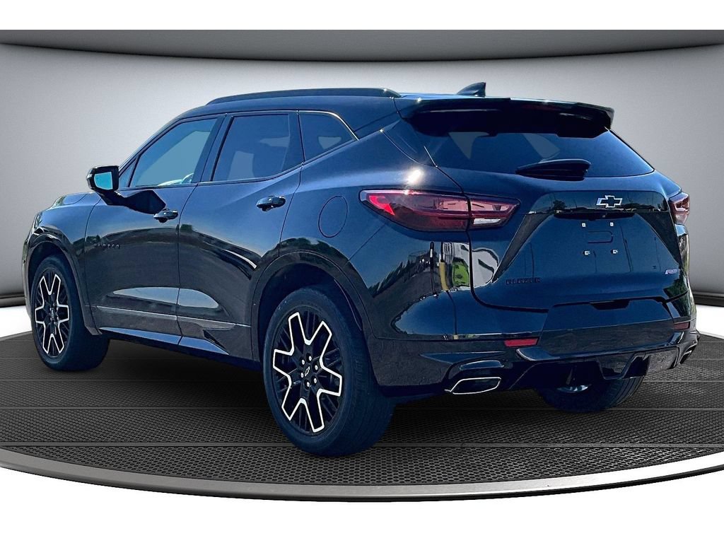 Used 2023 Chevrolet Blazer RS w/ Enhanced Convenience Package FWD image 14
