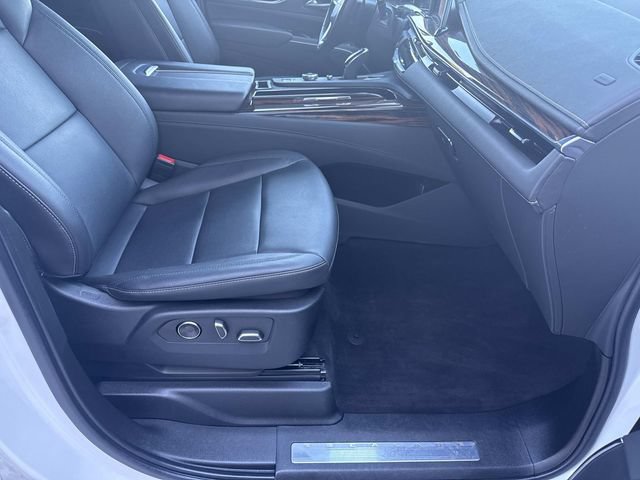 Certified 2024 Cadillac Escalade Luxury AWD/4WD image 48