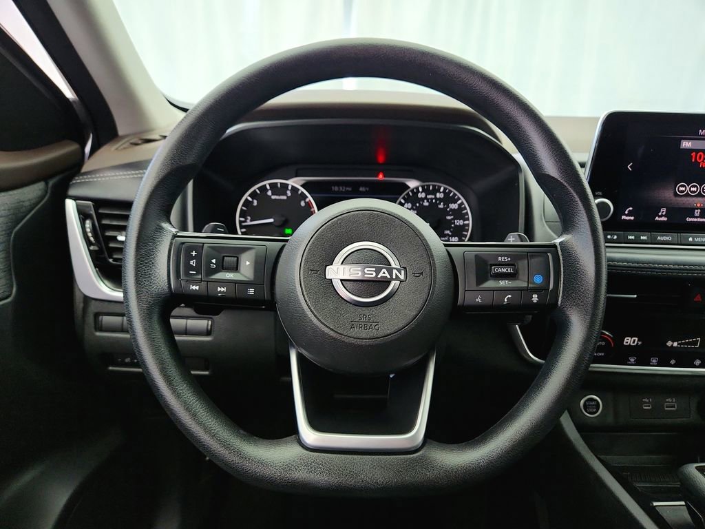 Used 2022 Nissan Rogue SV AWD/4WD image 14
