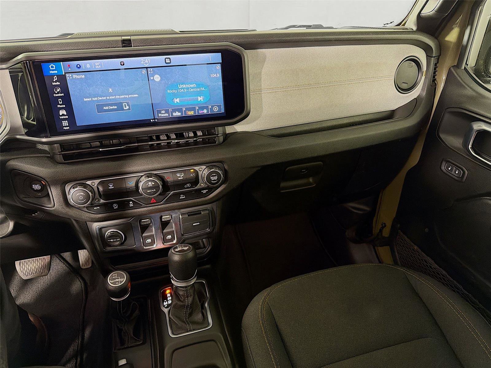 Used 2025 Jeep Wrangler Sport AWD/4WD image 22