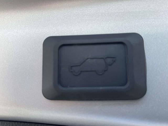 Used 2024 Toyota RAV4 XLE w/ Convenience Package image 11