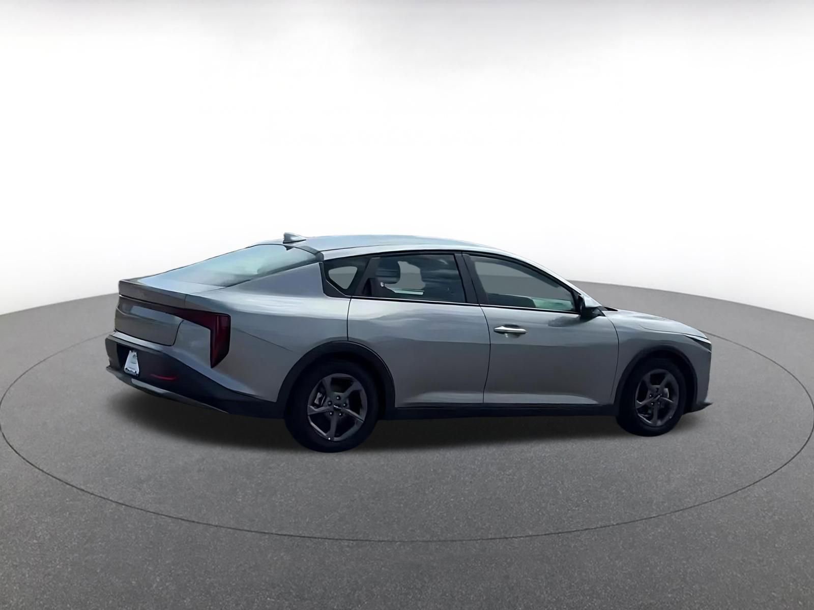Used 2025 Kia K4 FWD image 11