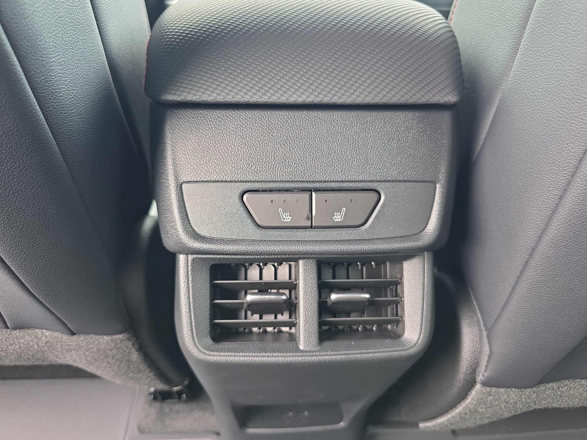 New 2027 Chevrolet Equinox RS w/ Safety and Technology Package AWD/4WD image 12