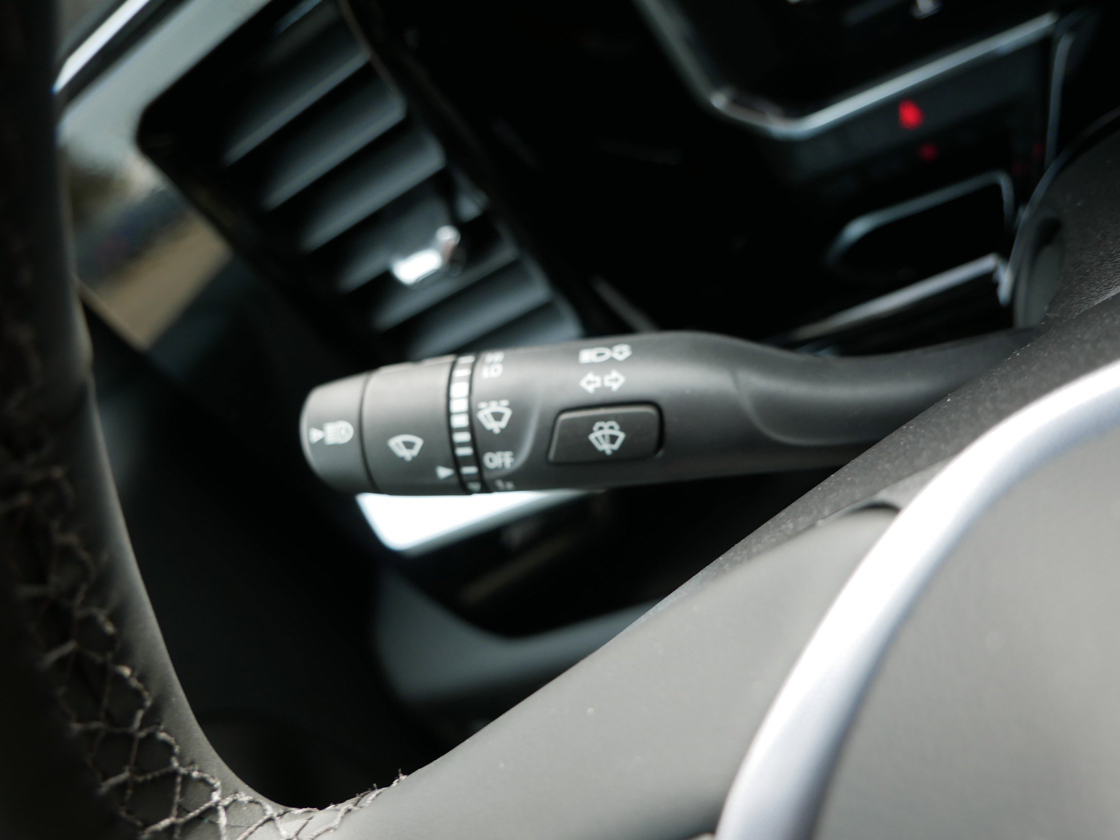 New 2026 GMC Sierra 1500 SLE w/ X31 Off-Road Package image 24