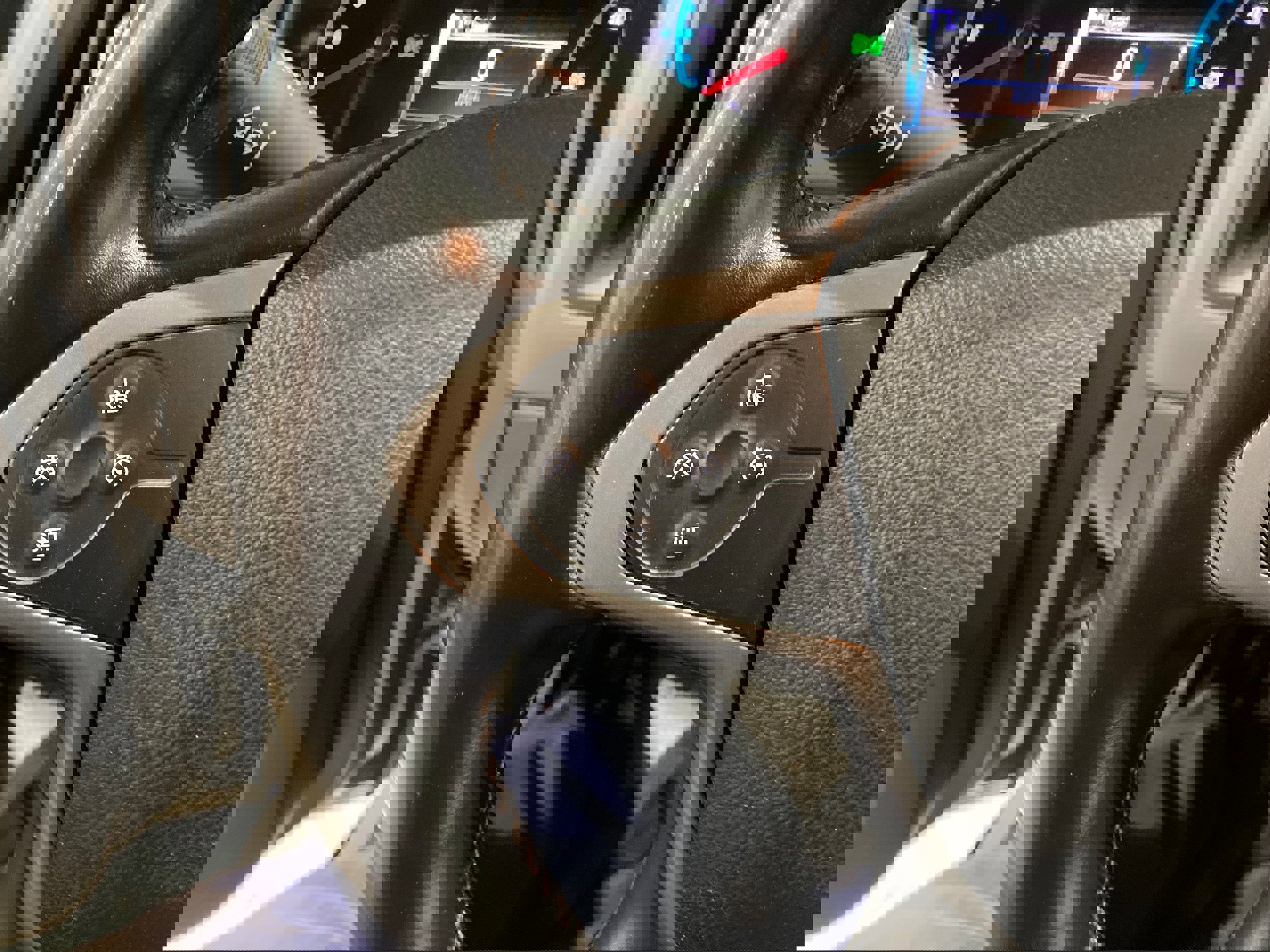 Used 2017 Chevrolet Colorado Z71 image 25