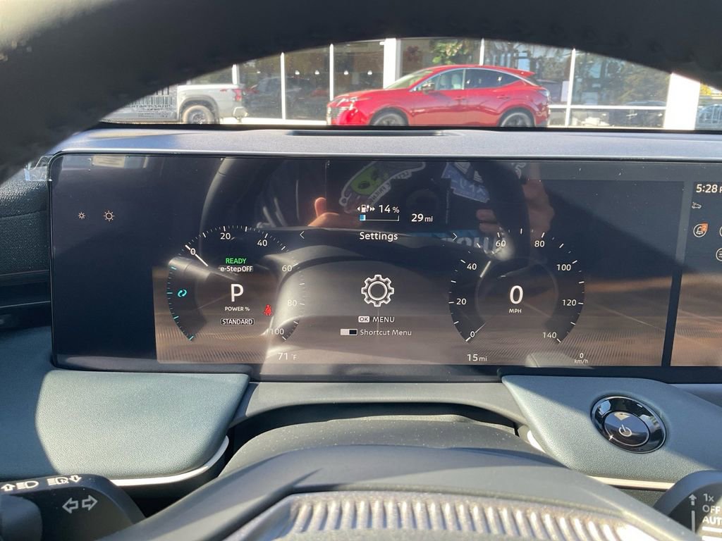 New 2026 Nissan Leaf Platinum+ w/ Cargo Package (Platinum+) image 18