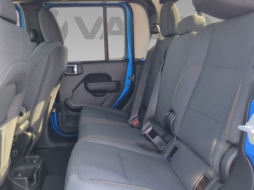 New 2025 Jeep Gladiator Sport image 13