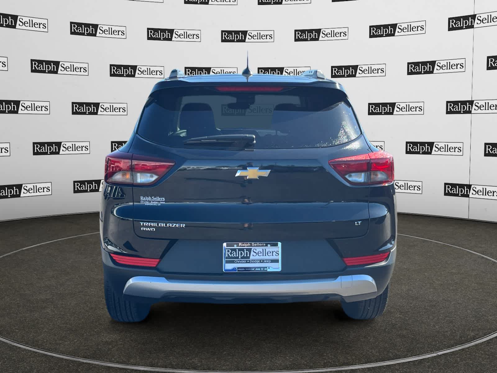 Used 2025 Chevrolet TrailBlazer LT AWD/4WD image 4