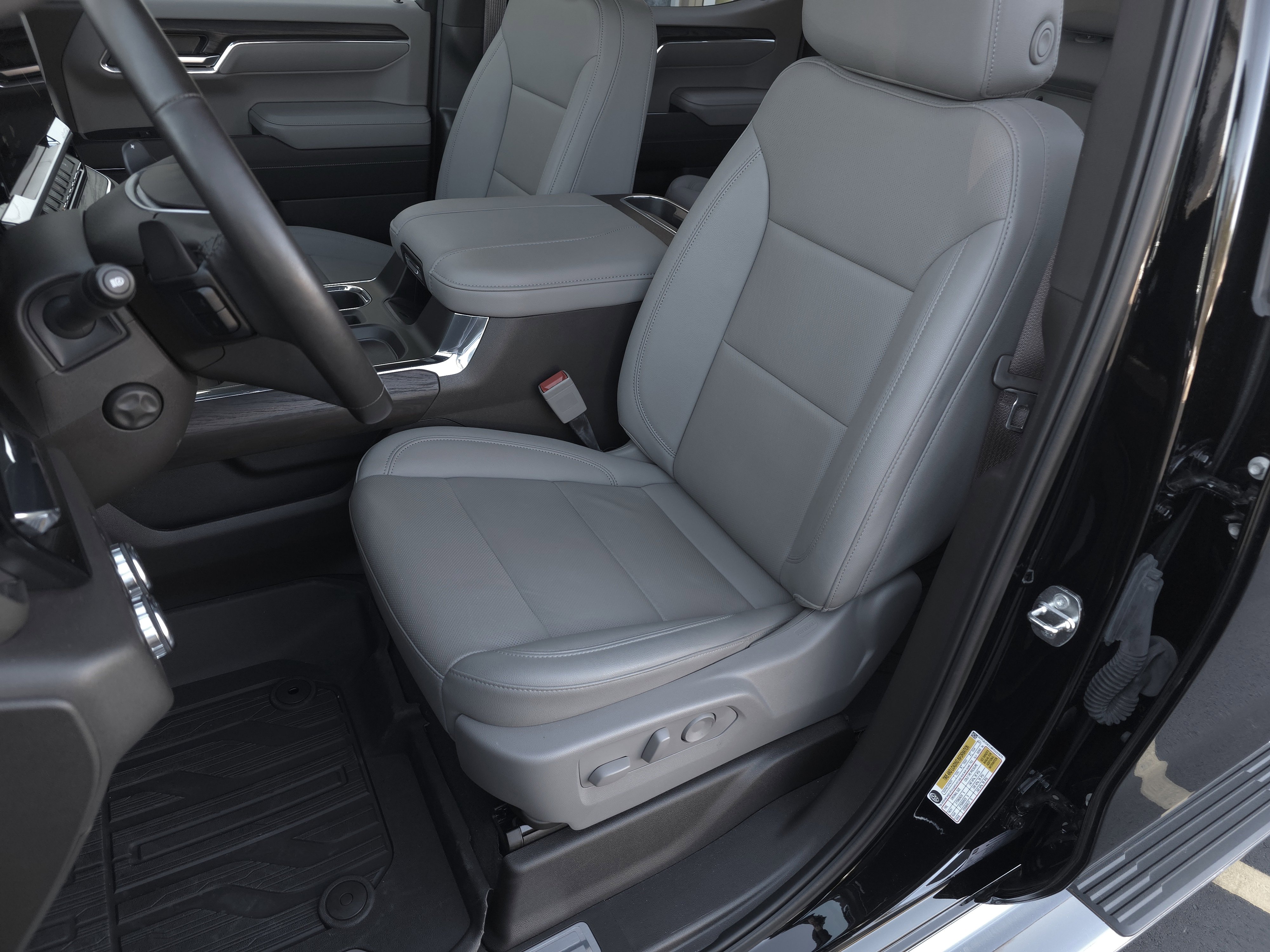 Used 2024 GMC Sierra 1500 SLT w/ SLT Premium Plus Package image 10