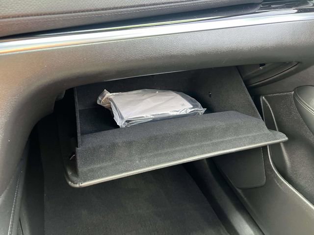 Used 2023 Cadillac XT6 Luxury image 35