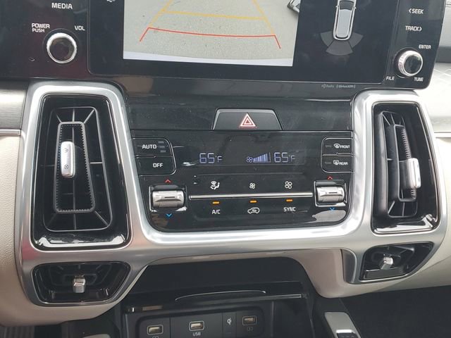 Certified 2023 Kia Sorento SX image 26