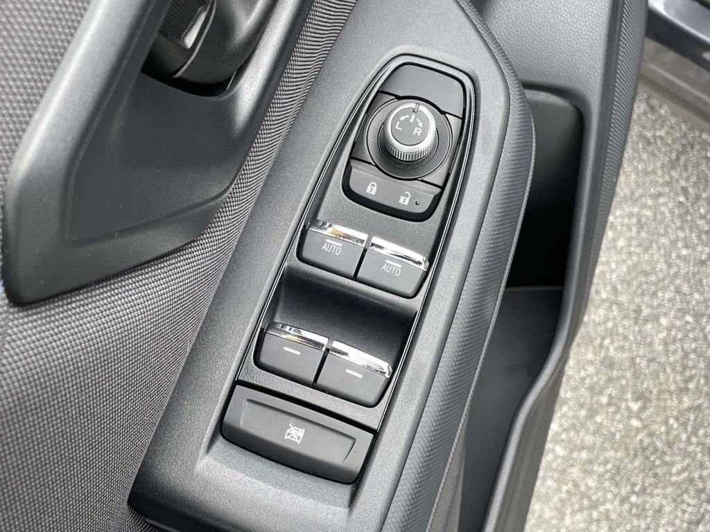 Used 2025 Subaru Forester Premium image 6