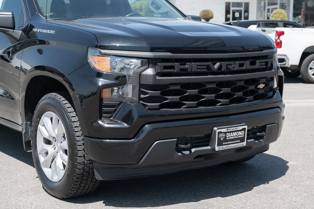 Used 2022 Chevrolet Silverado 1500 Custom RWD image 9