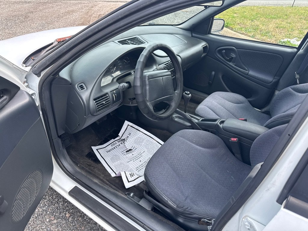Used 1996 Chevrolet Cavalier Sedan FWD image 16