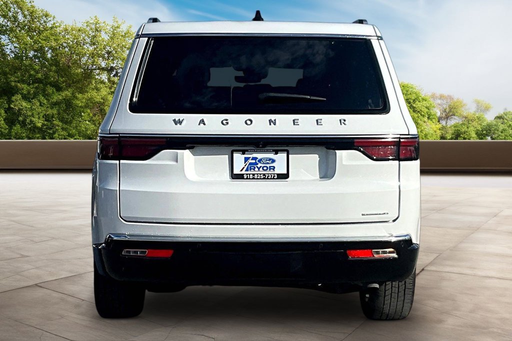 Used 2024 Jeep Wagoneer Series II AWD/4WD image 4