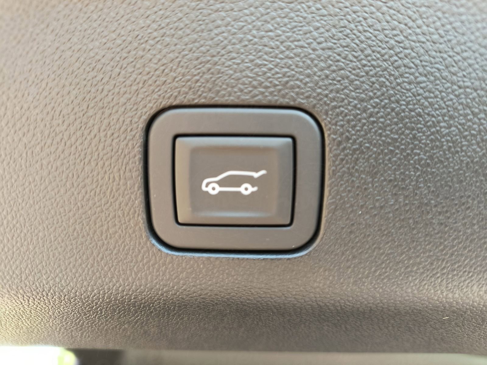New 2026 Chevrolet Tahoe LT image 14