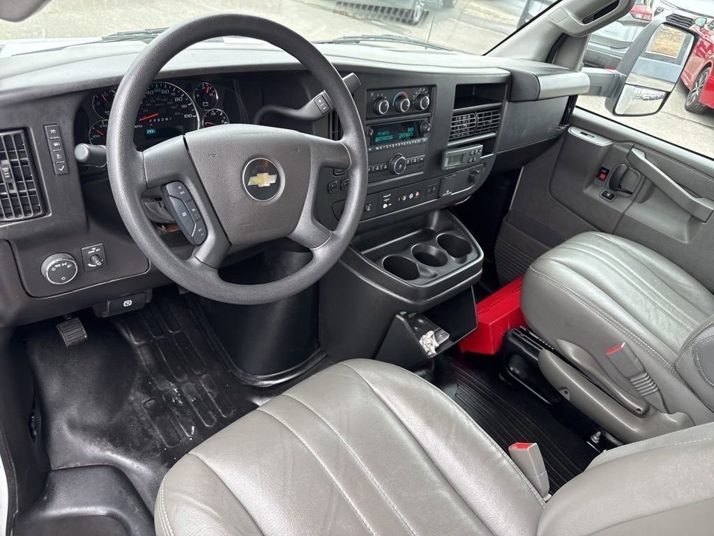 Used 2024 Chevrolet Express 3500 w/ Power Convenience Package RWD image 10