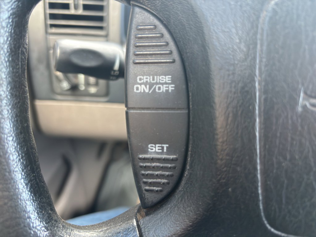 Used 2004 Dodge Dakota SLT w/ Deluxe Convenience Group image 10