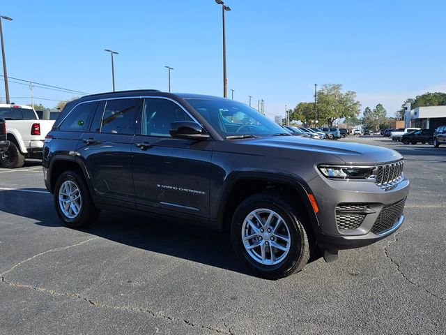 New 2026 Jeep Grand Cherokee Laredo w/ Trailer Tow Package