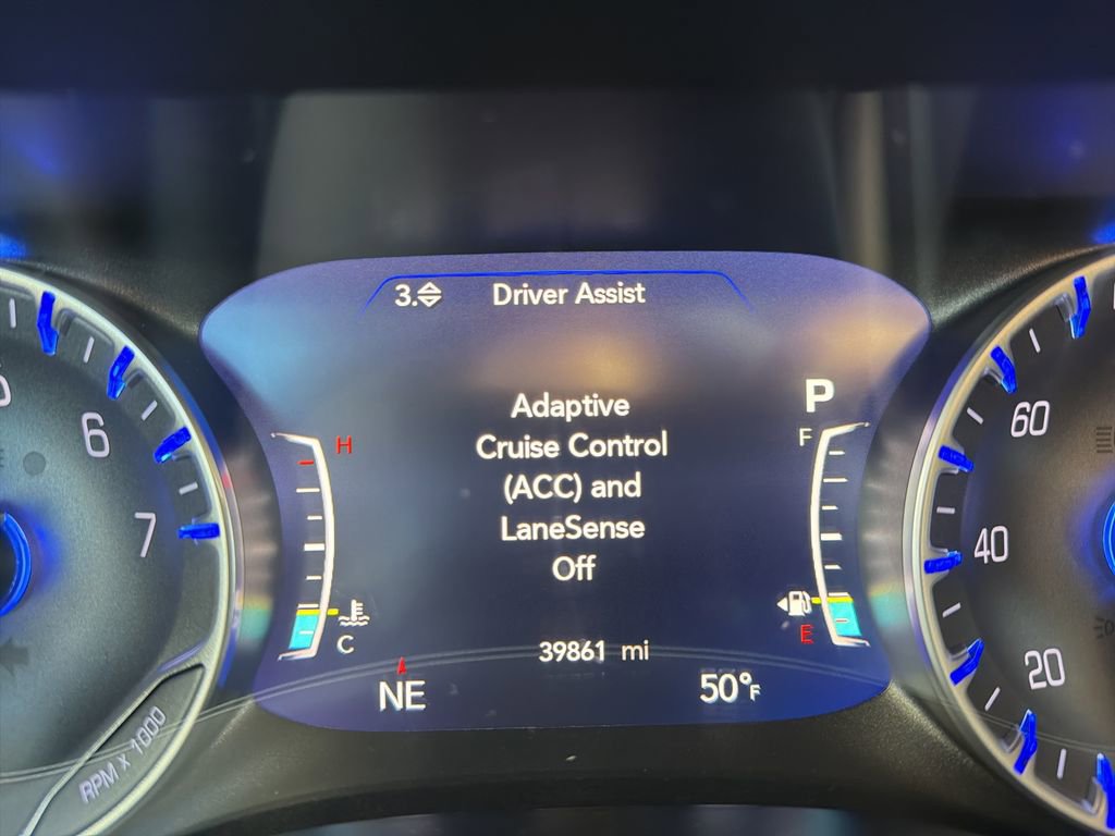 Used 2024 Chrysler Pacifica Touring-L FWD image 46