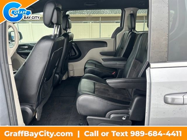 Used 2019 Dodge Grand Caravan SXT image 23