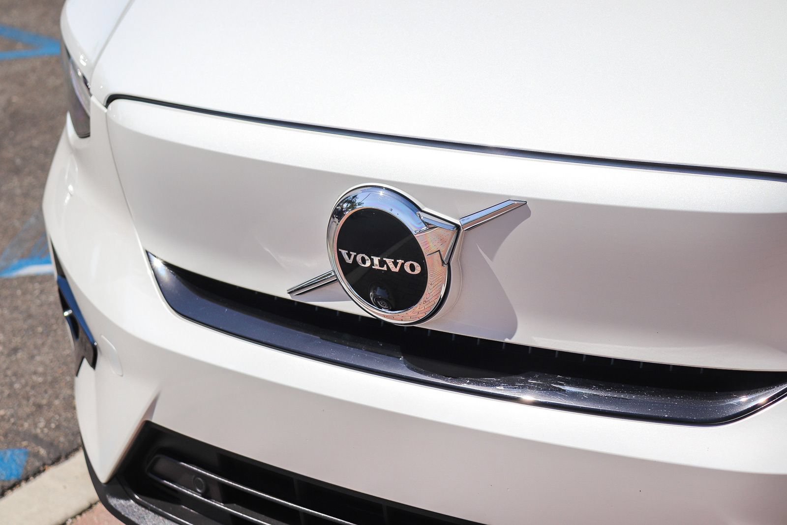Used 2023 Volvo C40 P8 Recharge Plus w/ Climate Package AWD/4WD image 13