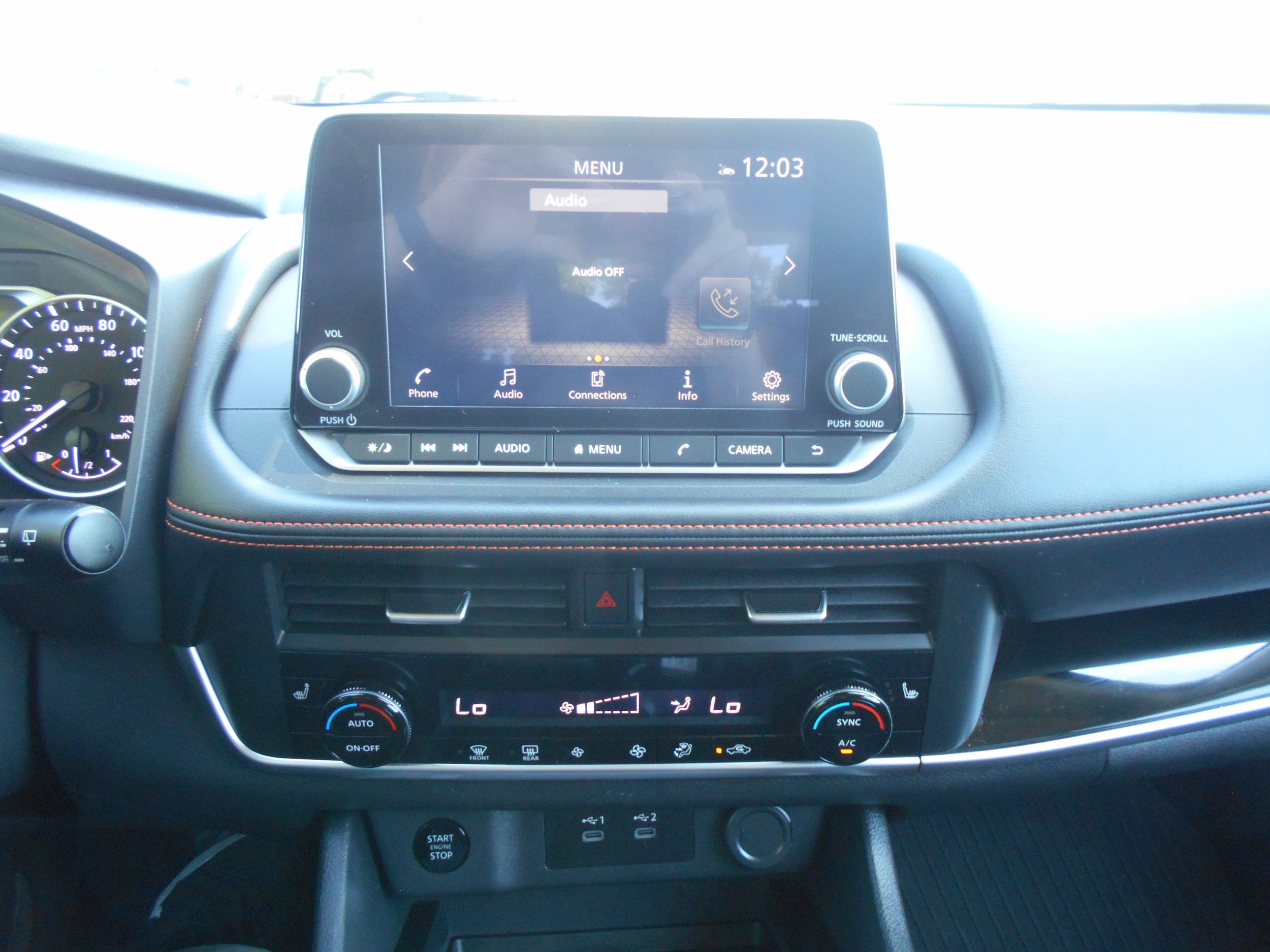 Used 2025 Nissan Rogue SV AWD/4WD image 12