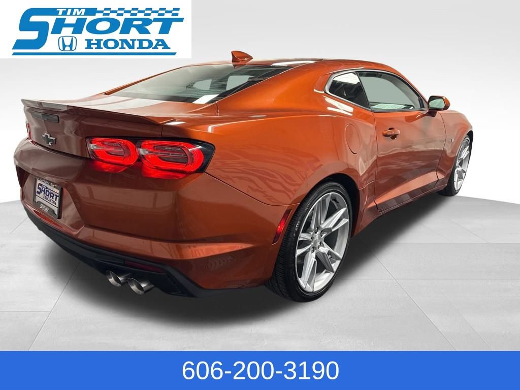 Used 2022 Chevrolet Camaro LT w/ RS Package image 4
