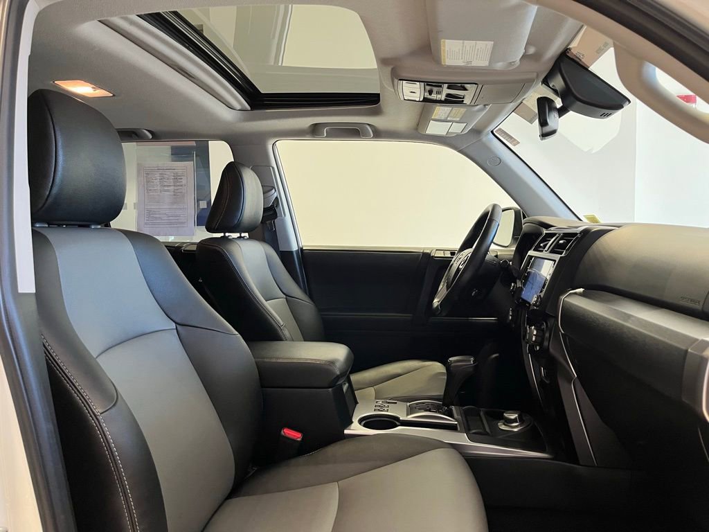 Used 2023 Toyota 4Runner SR5 Premium w/ Moonroof Package AWD/4WD image 26