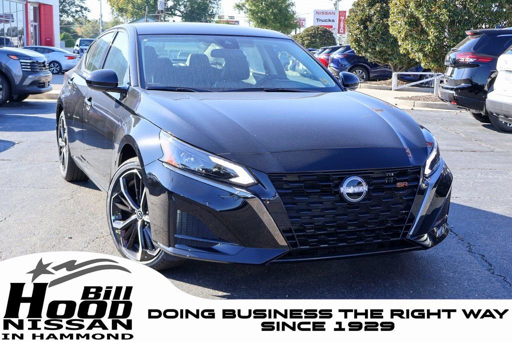 New 2025 Nissan Altima 2.5 SR image 1