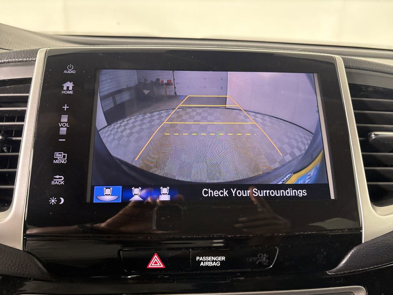 Used 2017 Honda Pilot Touring image 19