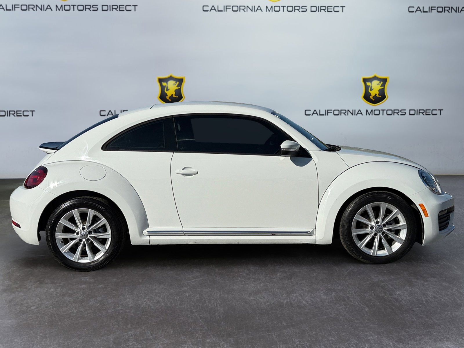 Used 2018 Volkswagen Beetle 2.0T S w/ Style & Comfort Package For S image 6