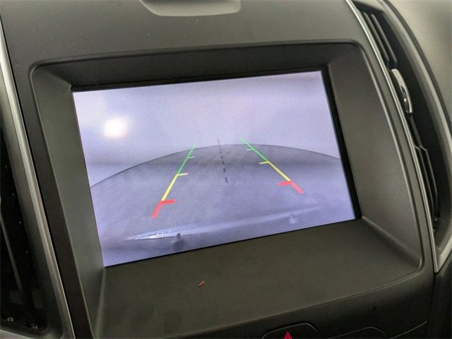 Used 2020 Ford Edge SE image 22