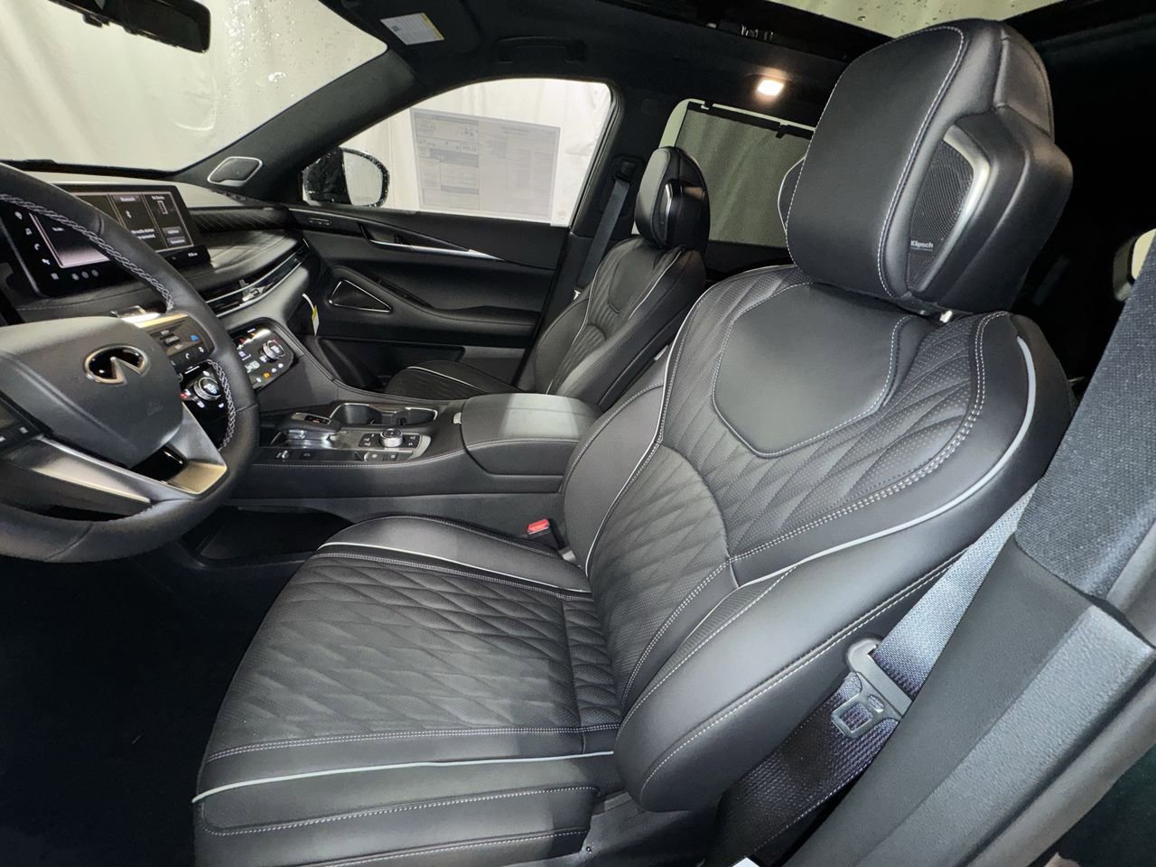 Used 2026 INFINITI QX60 Autograph w/ Dark Cargo Package AWD/4WD image 14
