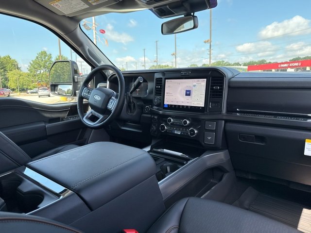 New 2025 Ford F350 Lariat w/ Lariat Ultimate Package image 18