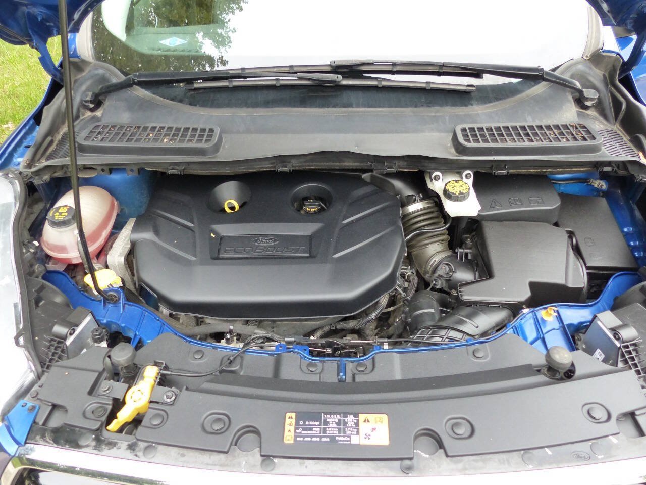 Used 2017 Ford Escape Titanium FWD image 17