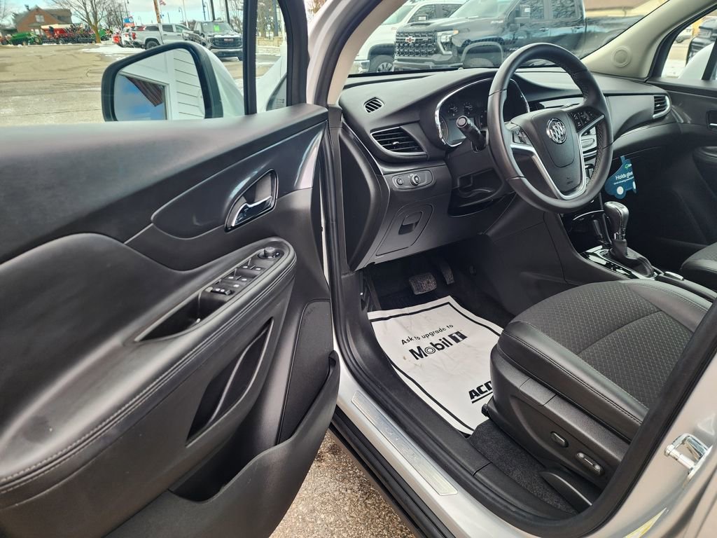 Certified 2022 Buick Encore Preferred image 24