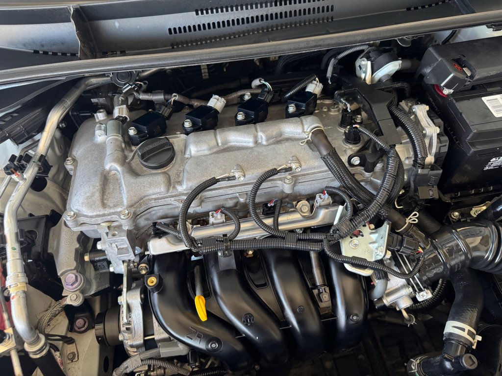 Used 2021 Toyota Corolla LE w/ Carpet Mat Package (TMS) image 22