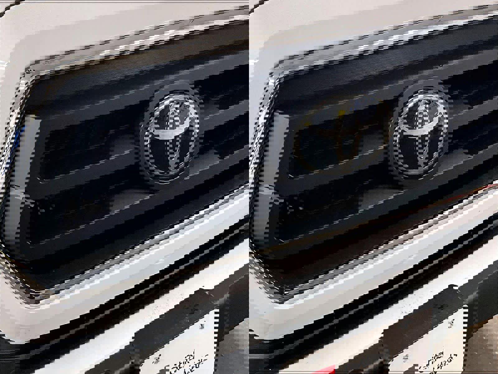 Certified 2023 Toyota Tacoma SR5 image 31