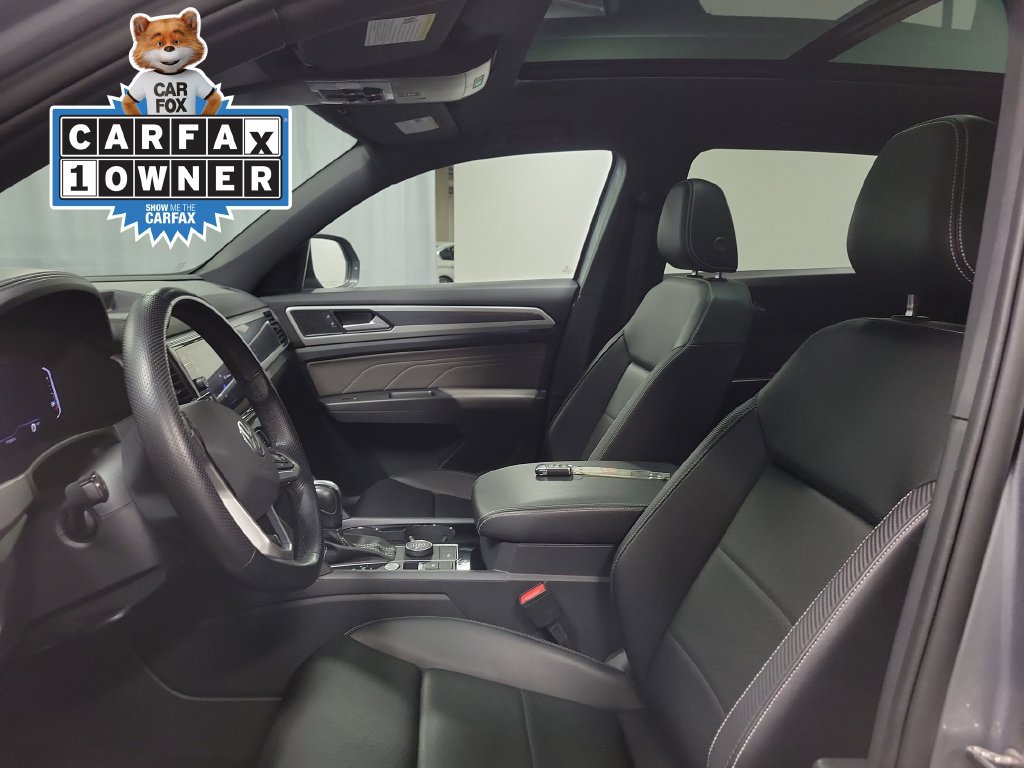 Used 2023 Volkswagen Atlas Cross Sport SEL R-Line AWD/4WD image 15
