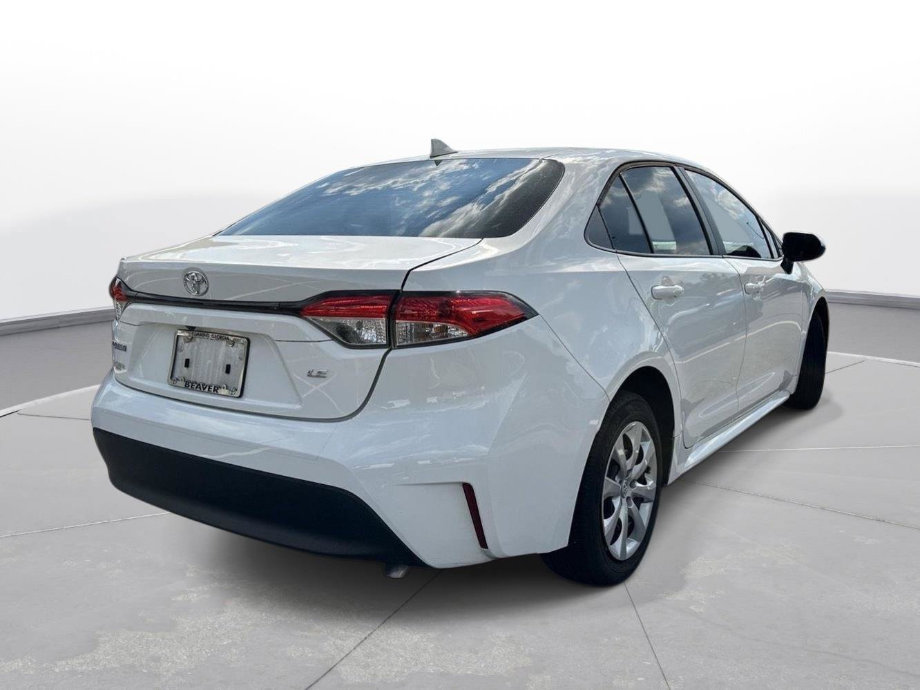 Used 2024 Toyota Corolla LE FWD image 6