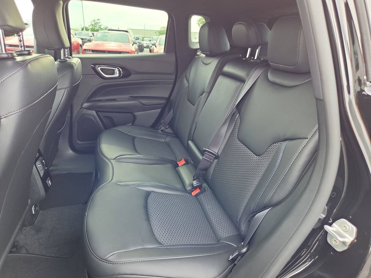 New 2026 Jeep Compass Latitude AWD/4WD image 12