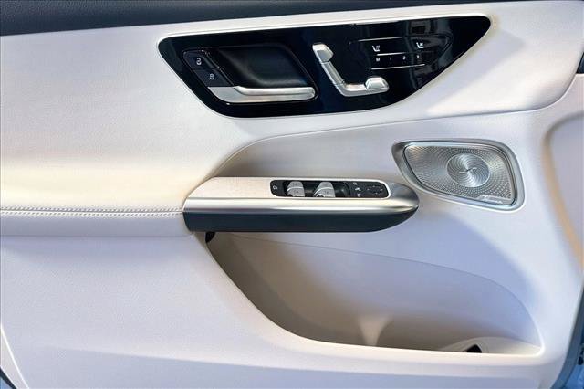 Used 2026 Mercedes-Benz GLC 300 4MATIC image 16